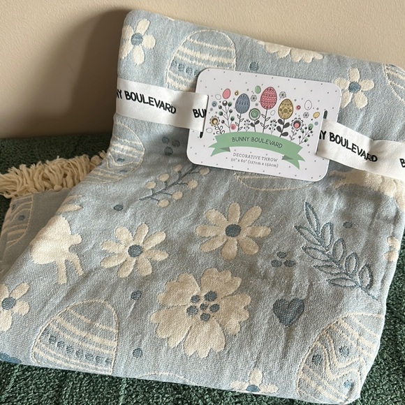 Bunny Boulevard Bunny 🐰 Throw Blanket Blue & Ivory Gauze Floral NEW! - Picture 1 of 10